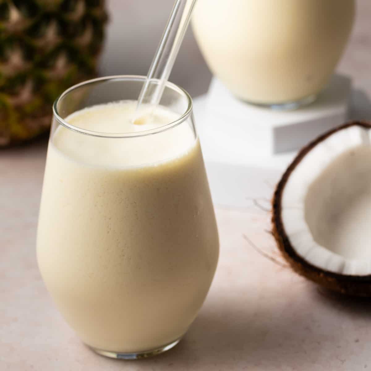 Achieve Creamy Coconut Pineapple Smoothie Ice Cream at Home